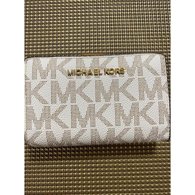 Michael Kors(マイケルコース)のマイケルコース　二つ折り財布 レディースのファッション小物(財布)の商品写真