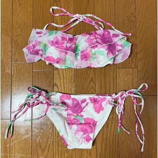 リエンダ(rienda)の【新品・未使用】riendaビキニ　花柄　ギャル系　水着　コメントなし即購入可(水着)