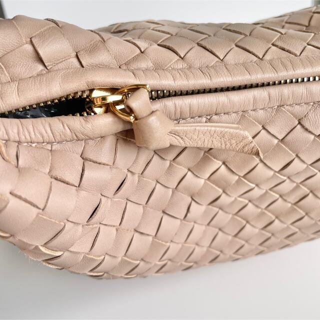 Bottega Veneta(ボッテガヴェネタ)の極美品 ボッテガヴェネタ イントレチャート ホーボー ワンショルダーバッグ レディースのバッグ(ショルダーバッグ)の商品写真