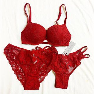 intimissimi インティミッシミ ブラ＆ショーツ2枚セット 赤(ブラ&ショーツセット)