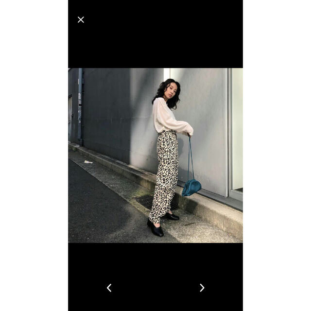 moussy(マウジー)のマウジー　レオパードデニム レディースのパンツ(カジュアルパンツ)の商品写真