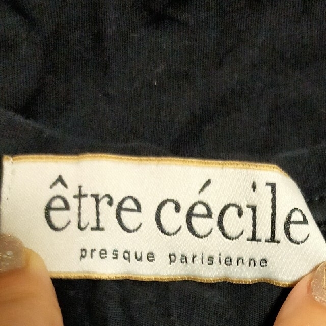 エトレセシル etre cecile★黒色Ｔシャツ★Sサイズ★訳あり レディースのトップス(Tシャツ(半袖/袖なし))の商品写真