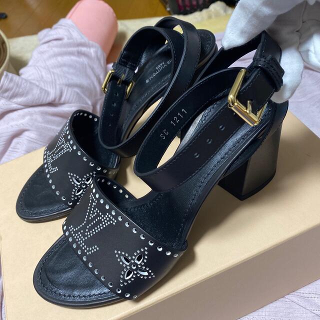 日本限定 LOUIS VUITTON - ルイヴィトン 23.5センチ ストラップヒール