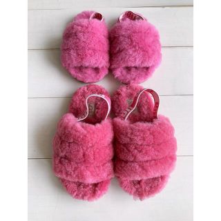 アグ(UGG)のUGG UGGkids モコモコサンダル モコモコ靴 子供サンダル アグシューズ(サンダル)