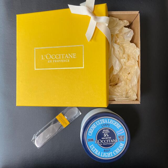 L'OCCITANE(ロクシタン)のL'OCCITANE スノーSH ボディークリーム ギフトBOX付き コスメ/美容のボディケア(ボディクリーム)の商品写真