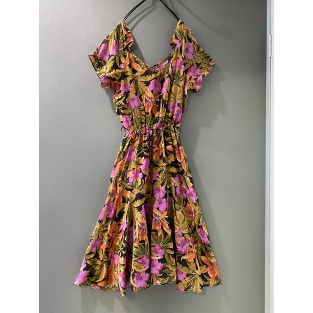 古着 ビンテージ 70s USA ワンピース アロハ 花柄 総柄 美品 古着 ビンテージ 70s USA ワンピース アロハ 花柄 総柄 美品