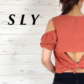 スライ(SLY)のSLY スライ バックリボン 肩出し 無地 カットソー サーモンピンク(Tシャツ(半袖/袖なし))