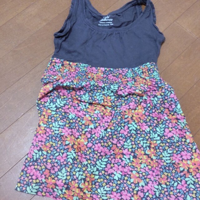 GAP(ギャップ)の花柄ワンピ　セット　110 キッズ/ベビー/マタニティのキッズ服女の子用(90cm~)(ワンピース)の商品写真