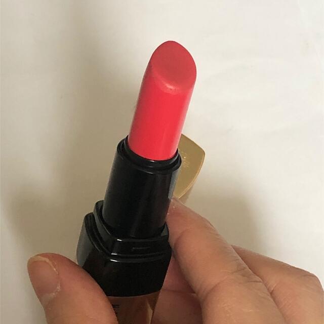 BOBBI BROWN(ボビイブラウン)のボビイブラウン　リュクスリップカラー　21ピンクグァバ コスメ/美容のベースメイク/化粧品(口紅)の商品写真