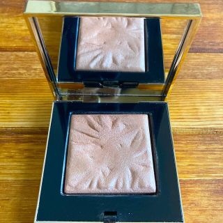 ボビイブラウン(BOBBI BROWN)のボビイブラウン　リュクスイルミネイティング　パウダー　ゴールデンアワー(フェイスカラー)