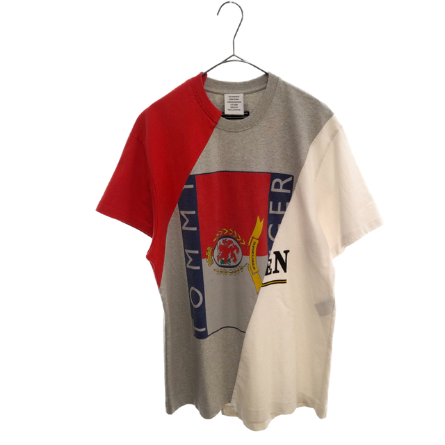 VETEMENTS(ヴェトモン)のVETEMENTS ヴェトモン ×TOMMY HILFIGER 2018SS Print Tee MSS18HK3 ヴェトモン×トミーヒルフィガー プリントTシャツ 半袖カットソー リメイク 再構築 ロゴ 香港限定 グレー メンズのトップス(Tシャツ/カットソー(半袖/袖なし))の商品写真