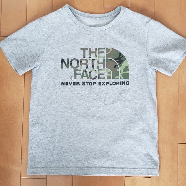 THE NORTH FACE(ザノースフェイス)のTHE NORTH FACE Tシャツ キッズ/ベビー/マタニティのキッズ服男の子用(90cm~)(Tシャツ/カットソー)の商品写真