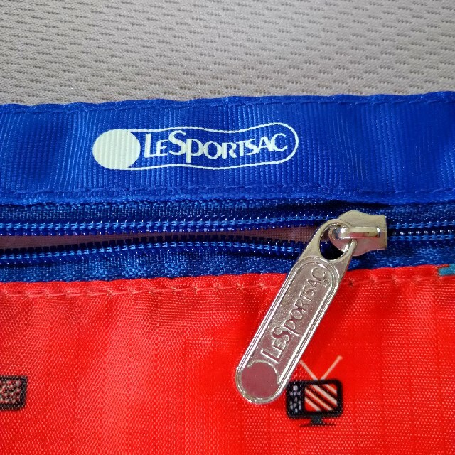 LeSportsac(レスポートサック)のレスポートサック ポーチ レディースのファッション小物(ポーチ)の商品写真