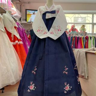 新作専門店高級チマチョゴリ韓服紺アイボリー刺繍入り(その他ドレス)