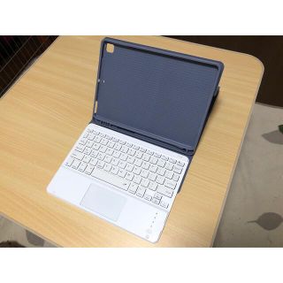 iPad 9.7インチ用 Ewin タッチパッド搭載キーボード付ケース(iPadケース)