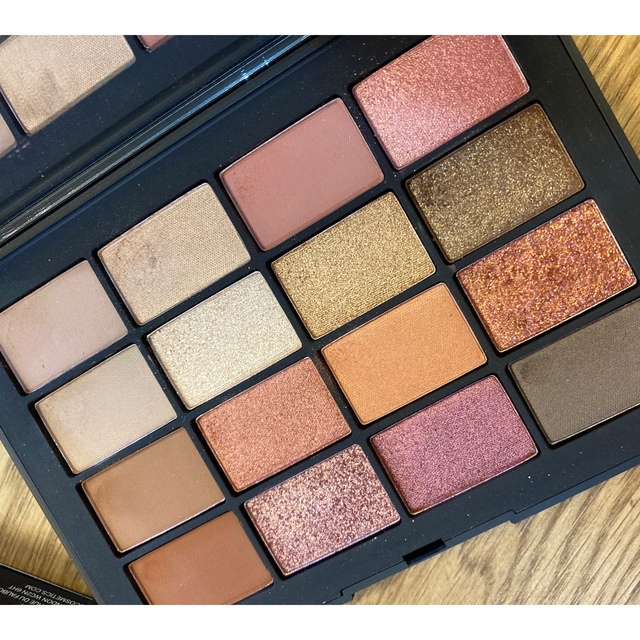 NARS サマーアンレイテッドアイシャドーパレット 1