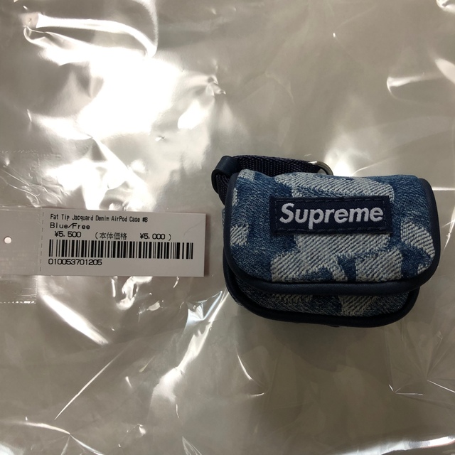 Supreme(シュプリーム)のSupreme Jacquard Denim AirPod Case Blue スマホ/家電/カメラのスマホアクセサリー(その他)の商品写真