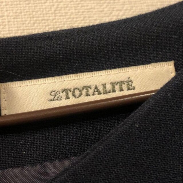 極美品✨la TOTALITE ウール混 ウエストタックワンピース パール 紺色