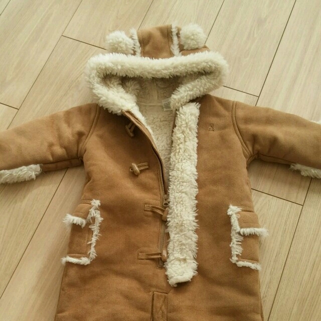 babyGAP(ベビーギャップ)の新品同様babyGap カバーオール キッズ/ベビー/マタニティのベビー服(~85cm)(カバーオール)の商品写真