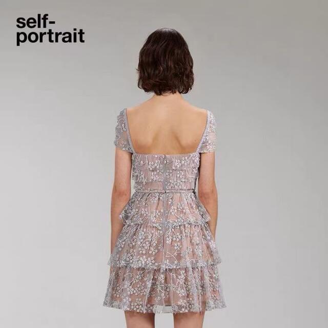 SELF PORTRAIT(セルフポートレイト)の❤️正規品Selfportrait22新作新品★スパンコールワンピース　ドレス レディースのワンピース(ミニワンピース)の商品写真