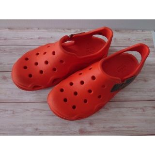 クロックス(crocs)のクロックス　キッズサンダル　【オレンジ】19㌢(サンダル)