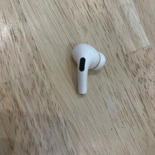 アップル(Apple)のAirPodspro 右耳のみ(ヘッドフォン/イヤフォン)