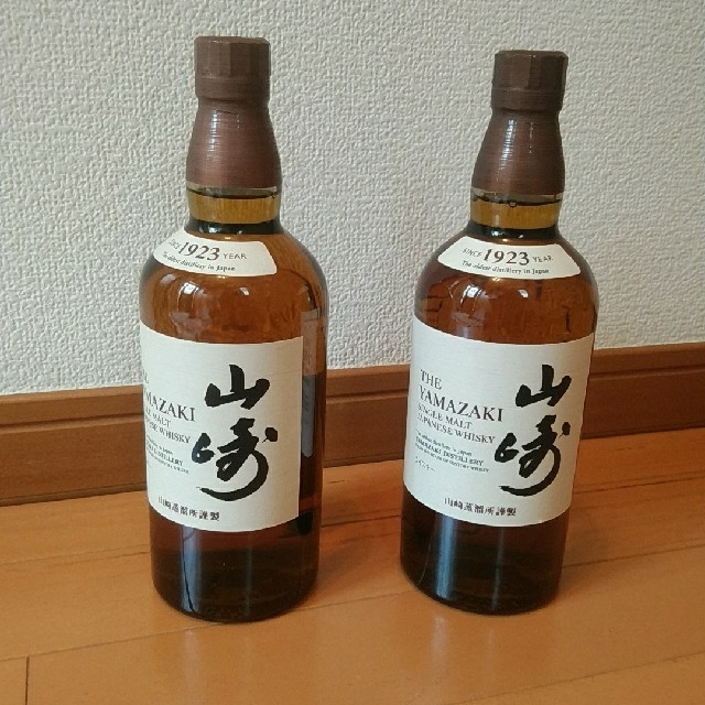 サントリー(サントリー)のサントリー山崎700ml×２本 食品/飲料/酒の酒(ウイスキー)の商品写真