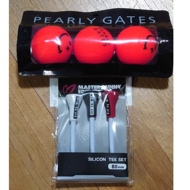 PEARLY GATES(パーリーゲイツ)の新品　パーリーゲイツゴルフボールとティー スポーツ/アウトドアのゴルフ(その他)の商品写真