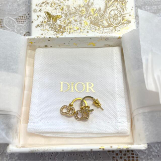 ディオール(Dior)の⭐︎さん専用　Dior ピアス【箱・ショッパー付き】(ピアス)