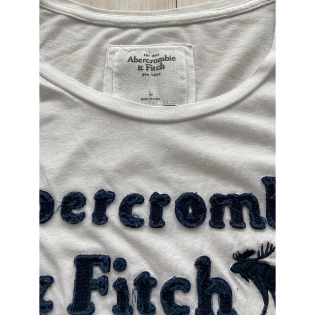 Abercrombie&Fitch(アバクロンビーアンドフィッチ)の古着【アバクロンビーアンドフィッチ】アバクロ　レディース　３枚セット レディースのトップス(Tシャツ(半袖/袖なし))の商品写真