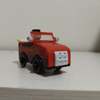 フィッシャープライス(Fisher-Price)の木製トーマス　WINSTON(電車のおもちゃ/車)