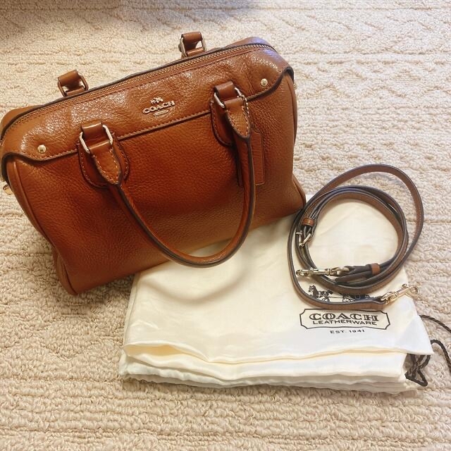 ショルダーバッグ　coach