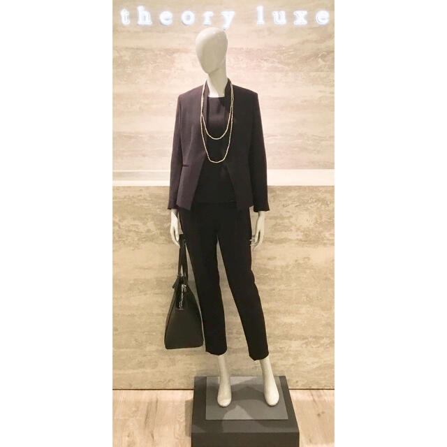 返品不可】 ☘️theory luxe 高級EXECUTIVEライン ワンピーススーツ 紺