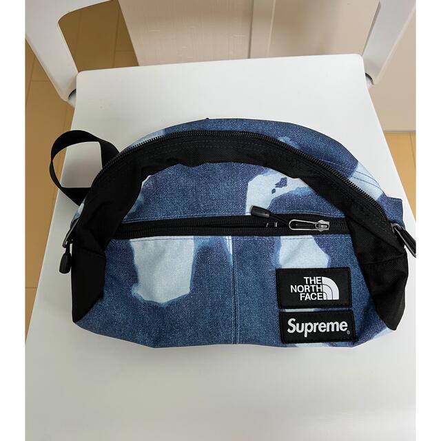 Supreme(シュプリーム)のSupreme TNF Bleached Denim Print Roo II メンズのバッグ(ウエストポーチ)の商品写真