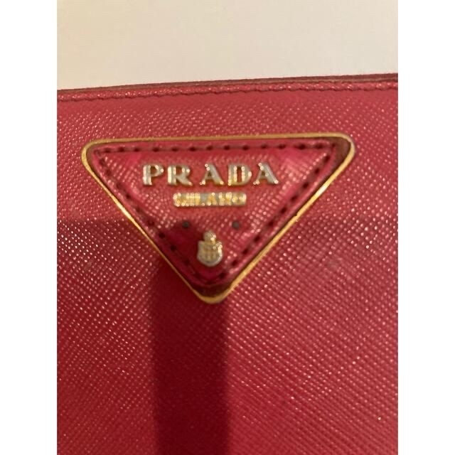PRADA(プラダ)のdinner様専用　PRADA 長財布　ピンク レディースのファッション小物(財布)の商品写真