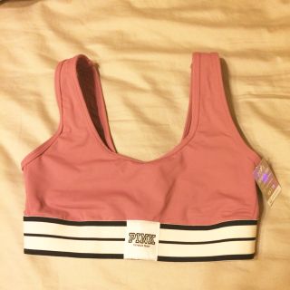 ヴィクトリアズシークレット(Victoria's Secret)のタグ付き 新品 ピンクPINK ヴィクトリアシークレット ショートブラトップ(ブラ)