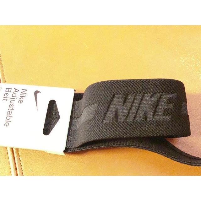 NIKE(ナイキ)の★USA国内限定★高級エンボスロゴ入り★ ＮＩＫＥ☆☆野球ユニホームベルト★黒★ スポーツ/アウトドアの野球(その他)の商品写真