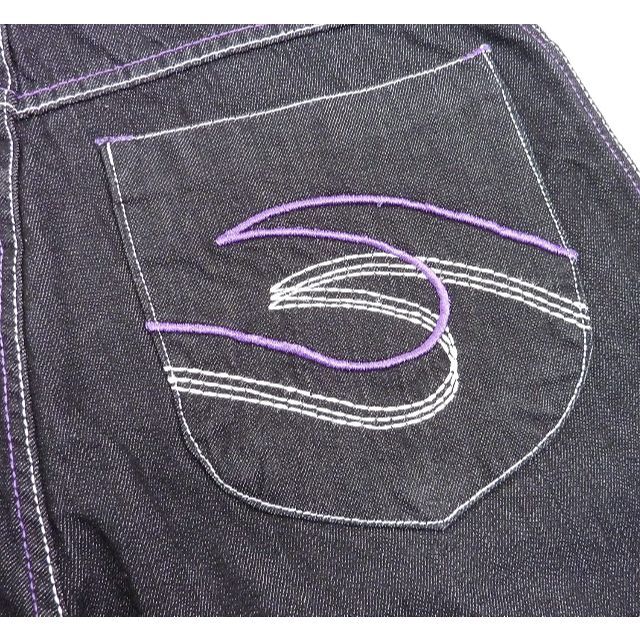 KNOCKOUT(ノックアウト)のノックアウト パープル刺繍 ベルト付き 太め ハーフ デニム パンツ W36 メンズのパンツ(ショートパンツ)の商品写真