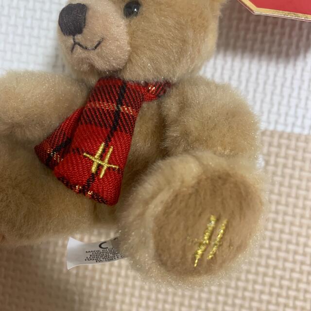 Harrods(ハロッズ)のロンドン　Harrods ハロッズ　クマのぬいぐるみ　キーホルダー　2点セット エンタメ/ホビーのおもちゃ/ぬいぐるみ(ぬいぐるみ)の商品写真