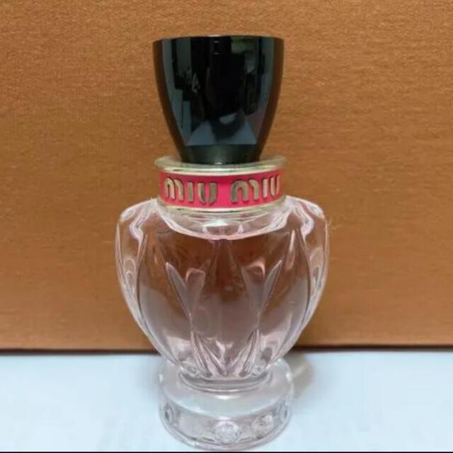 miumiu(ミュウミュウ)のミュウミュウ　ツイストオードパルファム コスメ/美容の香水(香水(女性用))の商品写真