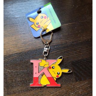 ポケモン(ポケモン)のポケモンセンター限定☆金属製☆イニシャルキーホルダーK(キーホルダー)