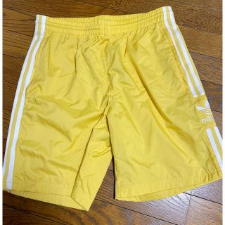 アディダス(adidas)の新品　黄色 XL アディダス ハーフパンツ ショートパンツ グッチ 短パン (ショートパンツ)