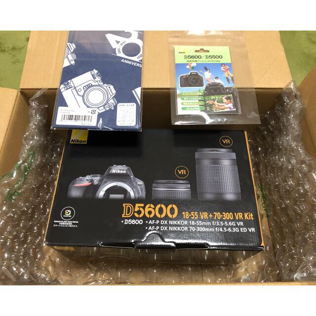 ニコン D5600 ダブルズームキット