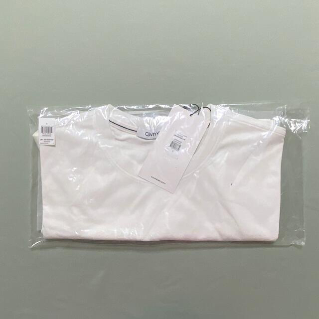 Calvin Klein(カルバンクライン)の洗練されたデザイン　カルバンクライン　ポケットTシャツ　ホワイト　S　新モデル メンズのトップス(Tシャツ/カットソー(半袖/袖なし))の商品写真