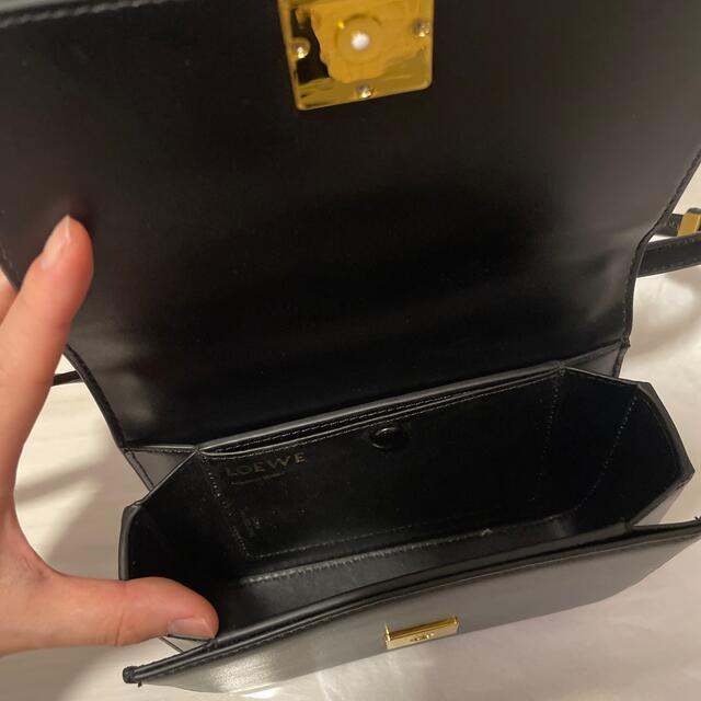 LOEWE(ロエベ)のロエベ　ショルダーバック　ゴエ　ミニ レディースのバッグ(ショルダーバッグ)の商品写真