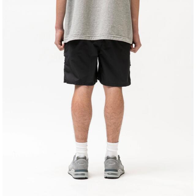 W)taps(ダブルタップス)のWTAPS 2022SS TRACKS SHORTS BLACK XLサイズ メンズのパンツ(ショートパンツ)の商品写真