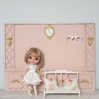 背景ボード+°ベンチ付き*+ハンドメイド°*ドールハウス+ブライスやリカちゃんに