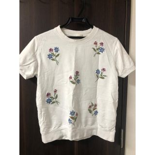 ジーユー(GU)のGU 花柄刺繍Tシャツ　Sサイズ(Tシャツ(半袖/袖なし))