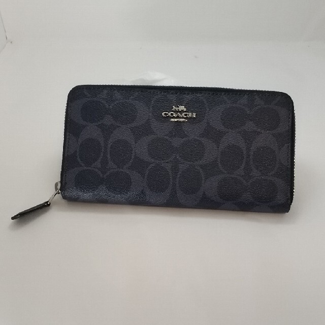 coach ファスナー付き長財布　ネイビー