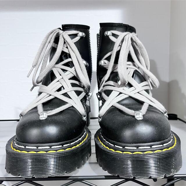 Rick Owens(リックオウエンス)のRick Owens(リックオウエンス)×Dr.Martens  メンズの靴/シューズ(ブーツ)の商品写真